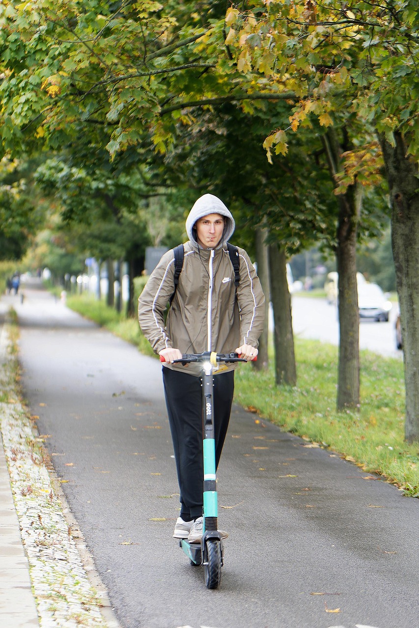 Kaip patiems sutaisyti elektrinį paspirtuką Kaune: žingsnis po žingsnio vadovas pradedantiesiems