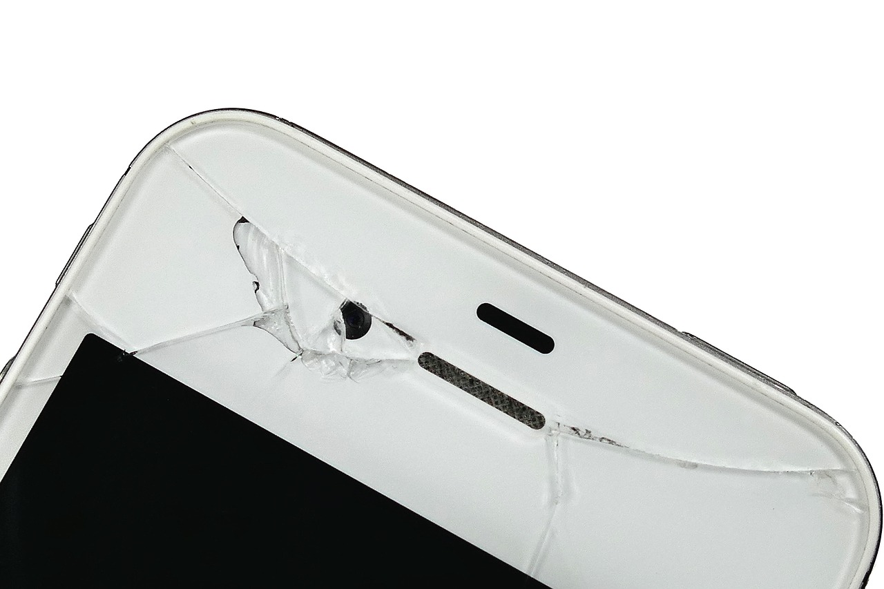 Kodėl telefonų ekrano keitimas Klaipėdoje apsimoka labiau nei pirkti naują įrenginį